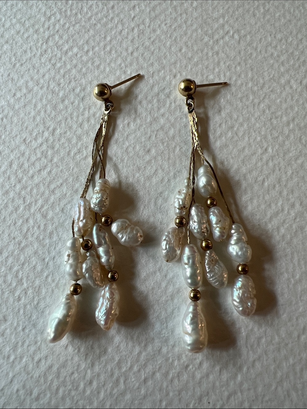 14k Gold White Freshwater Pearl Drop Earrings